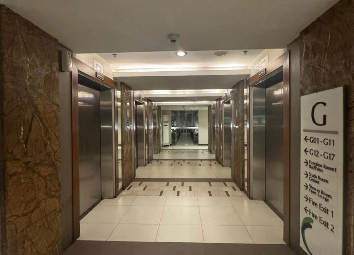 Flair Tower 1 Bedroom Petfriendly Near Mrt Boni Dmci Manila Philippines