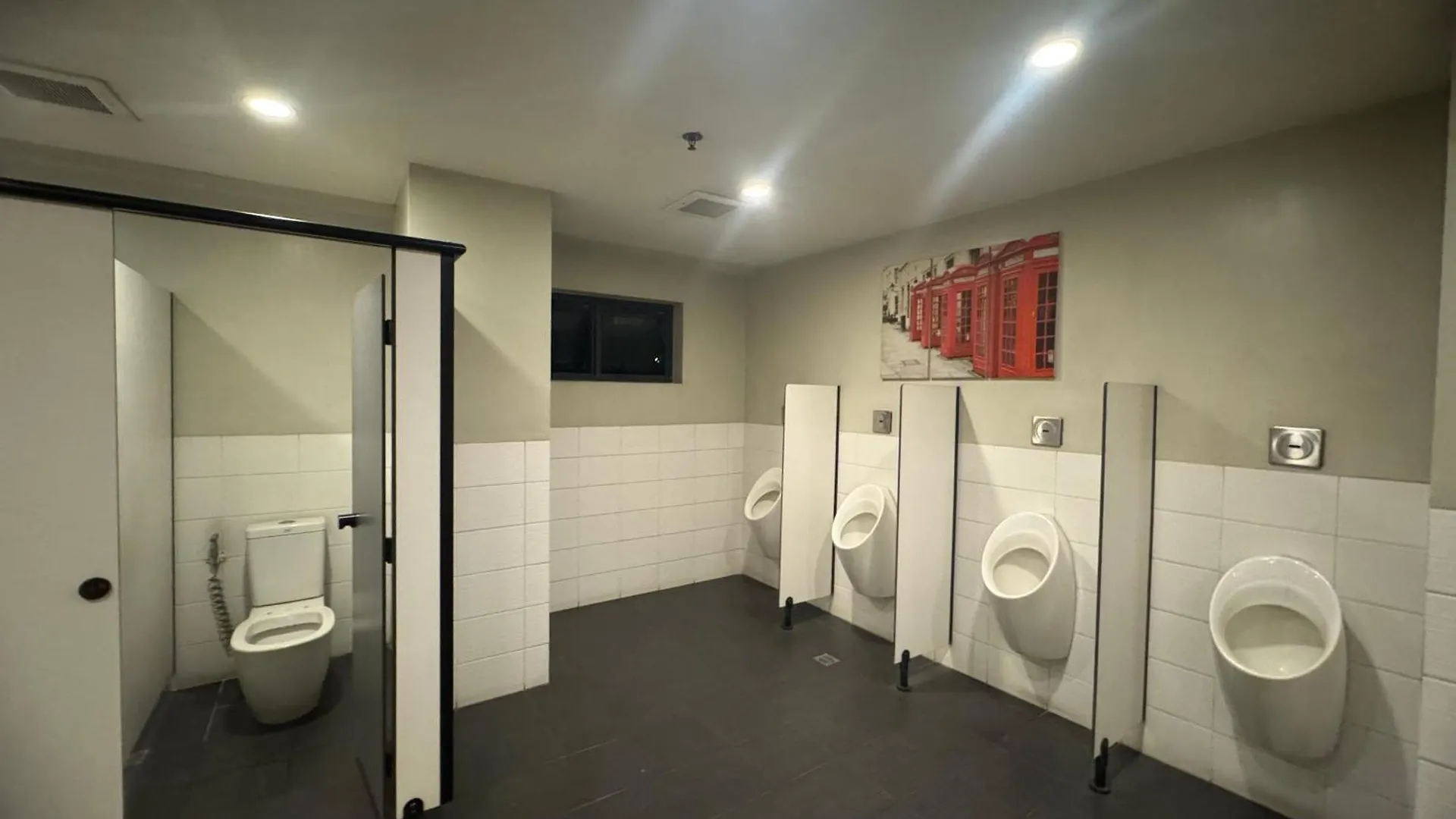 Flair Tower 1 Bedroom Petfriendly Near Mrt Boni Dmci Manila 0*,  Philippines