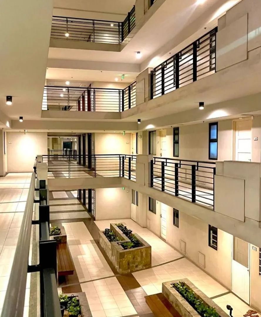 Flair Tower 1 Bedroom Petfriendly Near Mrt Boni Dmci Manila Apartment